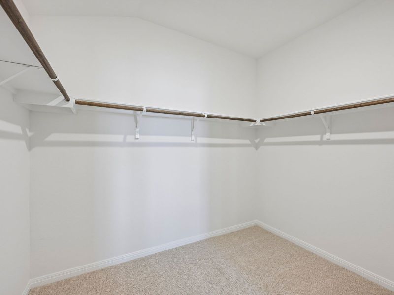 Spacious, unfurnished interior of a new home in Creekfall, Burnet (Image 11).