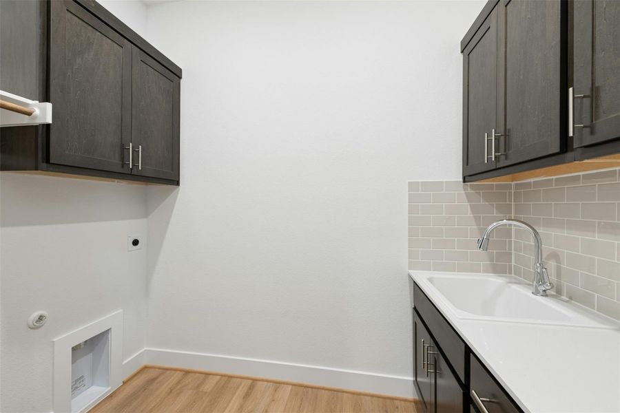 Furnished interior view inside a new home in Riverstone, Georgetown (Image 12).