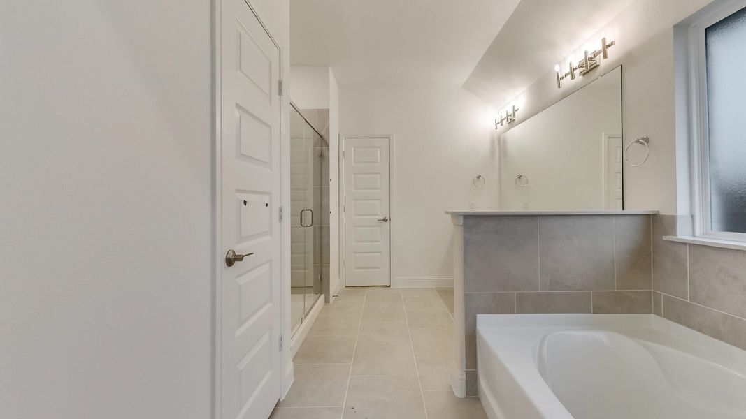 Furnished interior view inside a new home in Creekview Meadows, Pilot Point (Image 8).