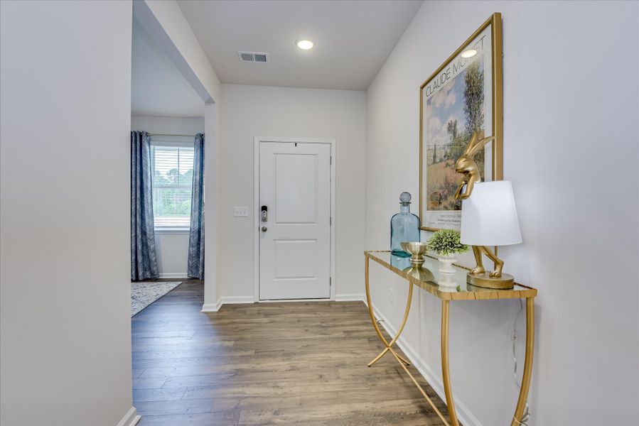 Representative furnished interior of a home built from the Reedy by Veranda Homes in Hitchcock Preserve 60', Aiken (Image 4).