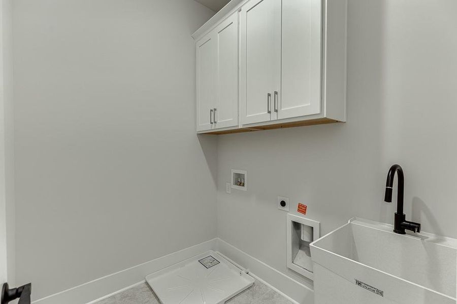 Furnished interior view inside a new home in , Cumming (Image 19).