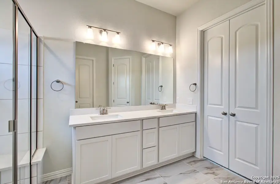 Furnished interior view inside a new home in Veranda, San Antonio (Image 7).