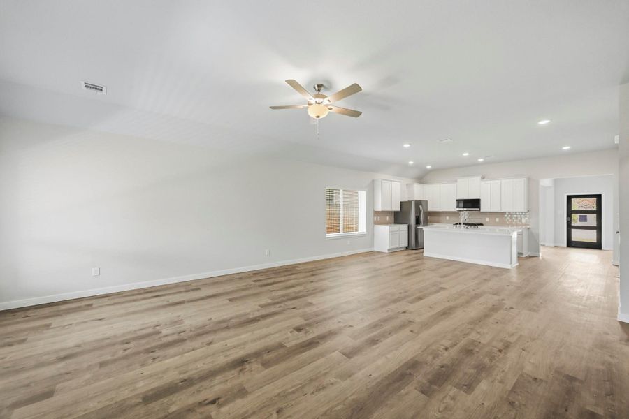 Spacious, unfurnished interior of a new home in Audubon, Magnolia (Image 26). Spacious, unfurnished interior of a new home in Audubon, Magnolia (Image 26).