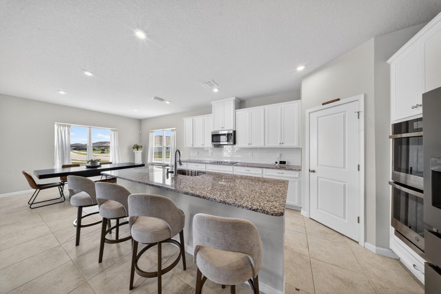 KITCHEN AREA