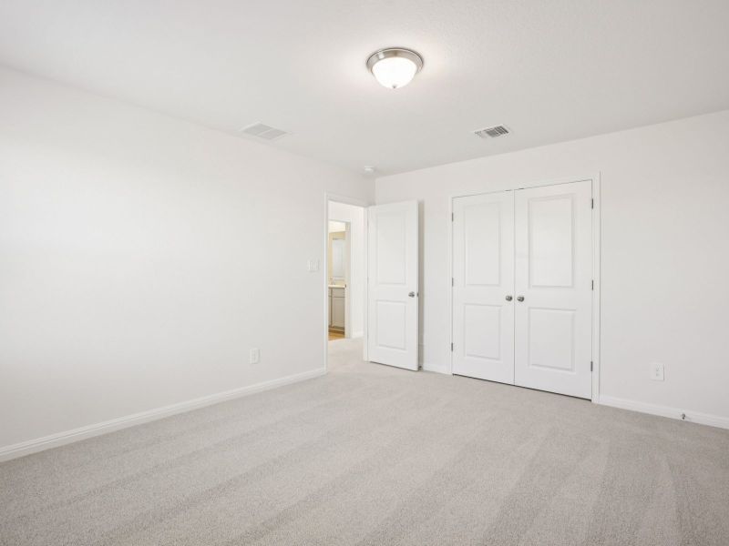 Spacious, unfurnished interior of a new home in Prairie Winds - Boulevard Collection, Hutto (Image 15).