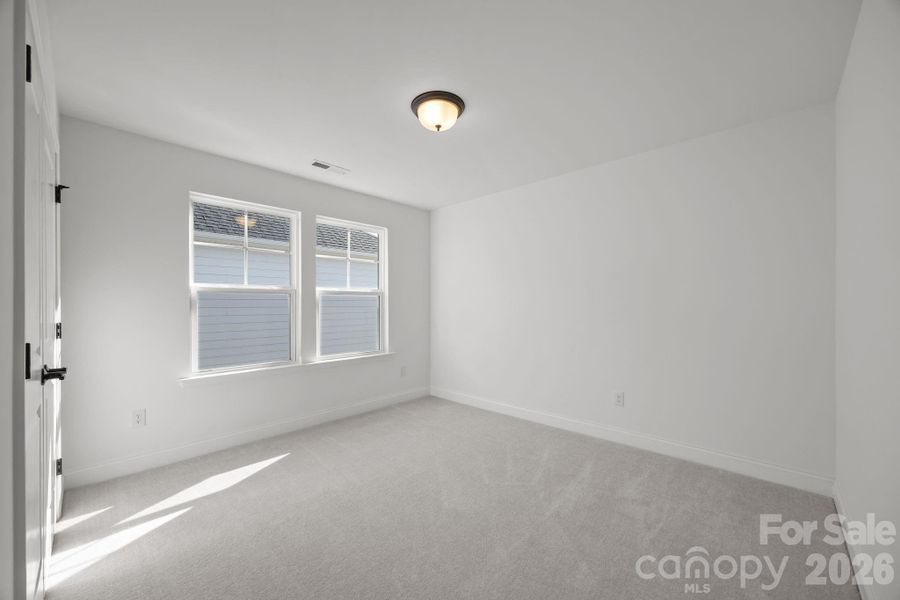 Spacious, unfurnished interior of a new home in Lakeside Glen, York (Image 32). Spacious, unfurnished interior of a new home in Lakeside Glen, York (Image 32).