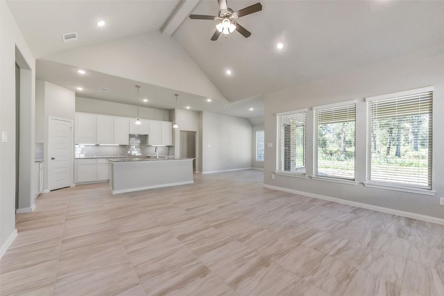 Spacious, unfurnished interior of a new home in Encino Estates, Dayton (Image 23). Spacious, unfurnished interior of a new home in Encino Estates, Dayton (Image 23).