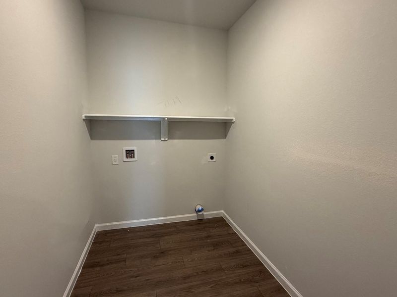 Spacious, unfurnished interior of a new home in Midtown Reserve, College Station (Image 7).