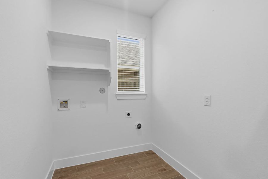 Representative unfurnished interior of a home built from the Durango by Chesmar Homes in Emory Glen, Katy (Image 18). Representative unfurnished interior of a home built from the Durango by Chesmar Homes in Emory Glen, Katy (Image 18).