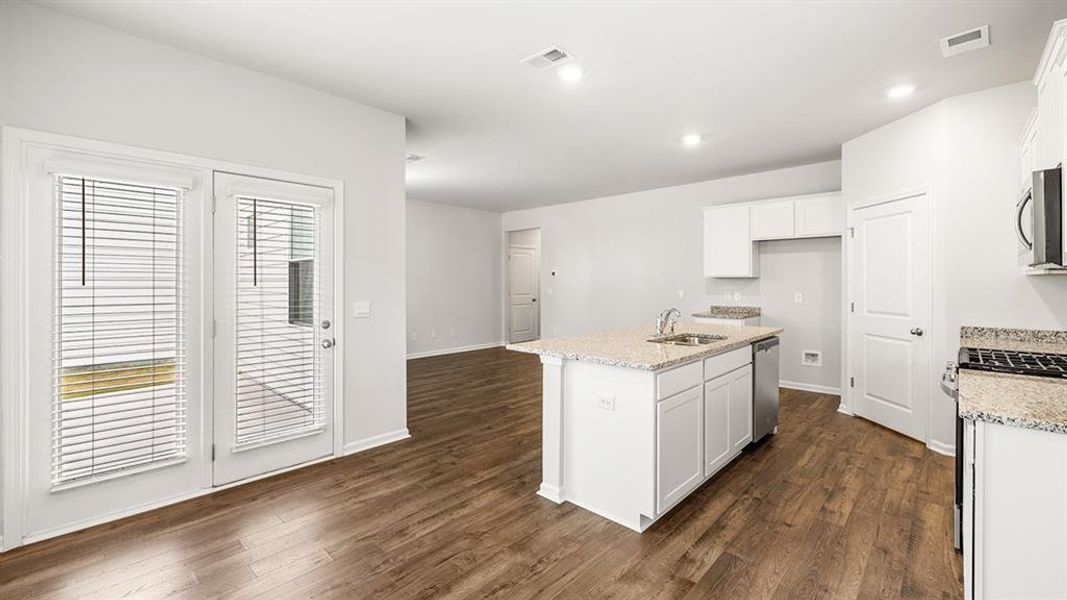 Furnished interior view inside a new home in Poplar Preserve, Newnan (Image 12).