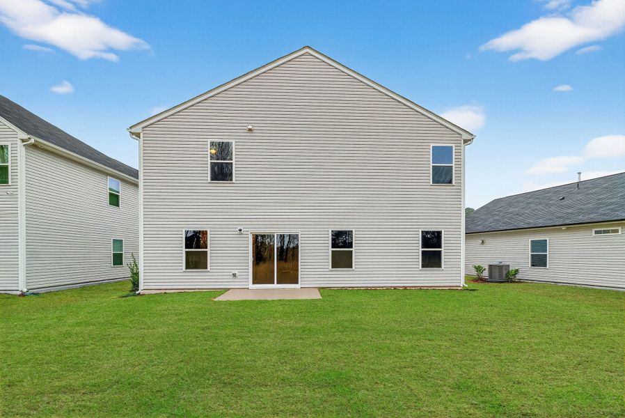 429 Hallingsfield Way, Zebulon, NC.  - Slide 5