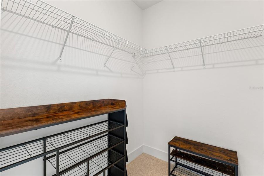 Spacious, unfurnished interior of a new home in Summerlake Reserve, Winter Garden (Image 46). Spacious, unfurnished interior of a new home in Summerlake Reserve, Winter Garden (Image 46).