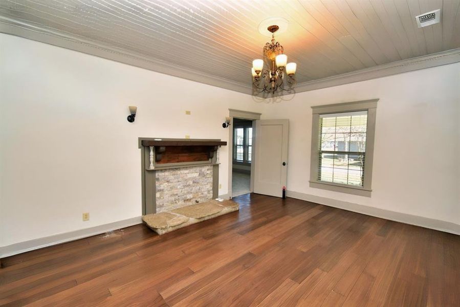 Spacious, unfurnished interior of a new home in , Alba (Image 13).