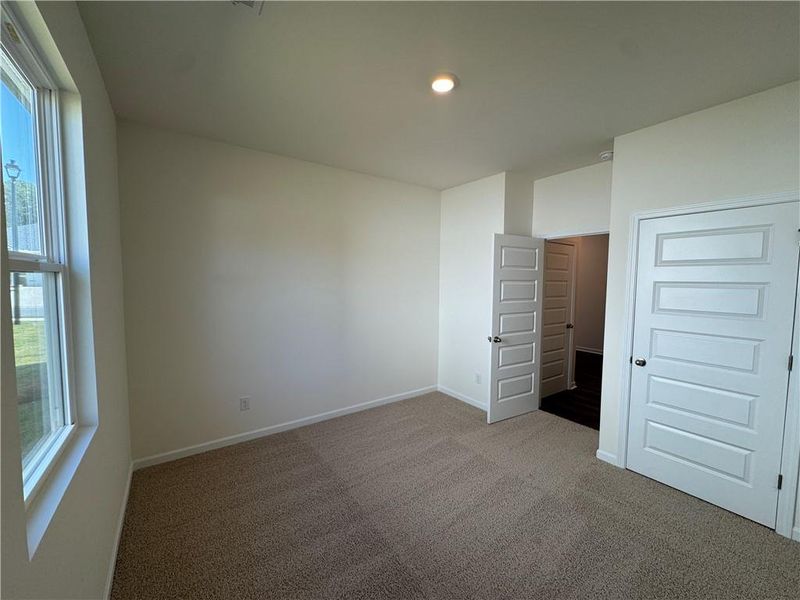 Spacious, unfurnished interior of a new home in Oakchase at Hampton, Hampton (Image 15).