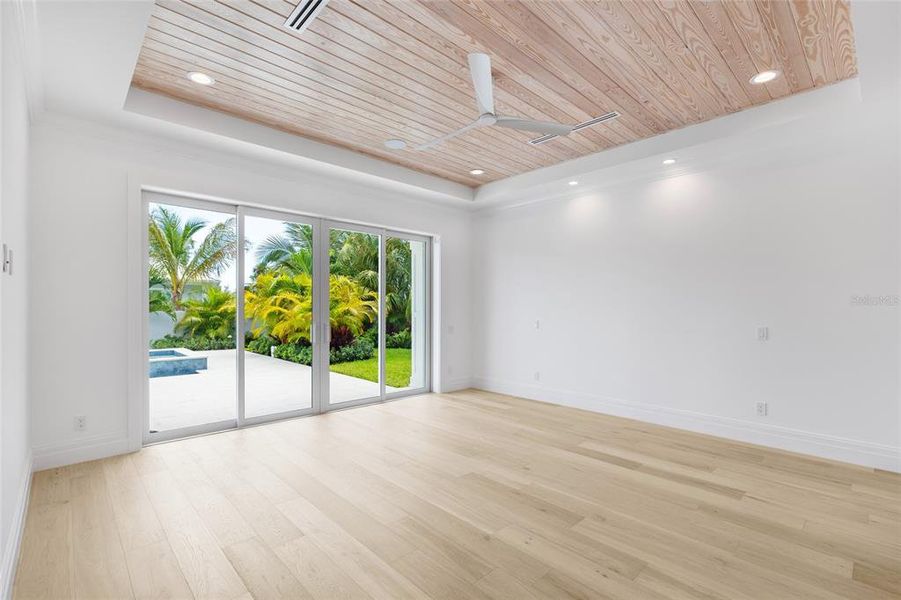 Spacious, unfurnished interior of a new home in , Boca Grande (Image 33).