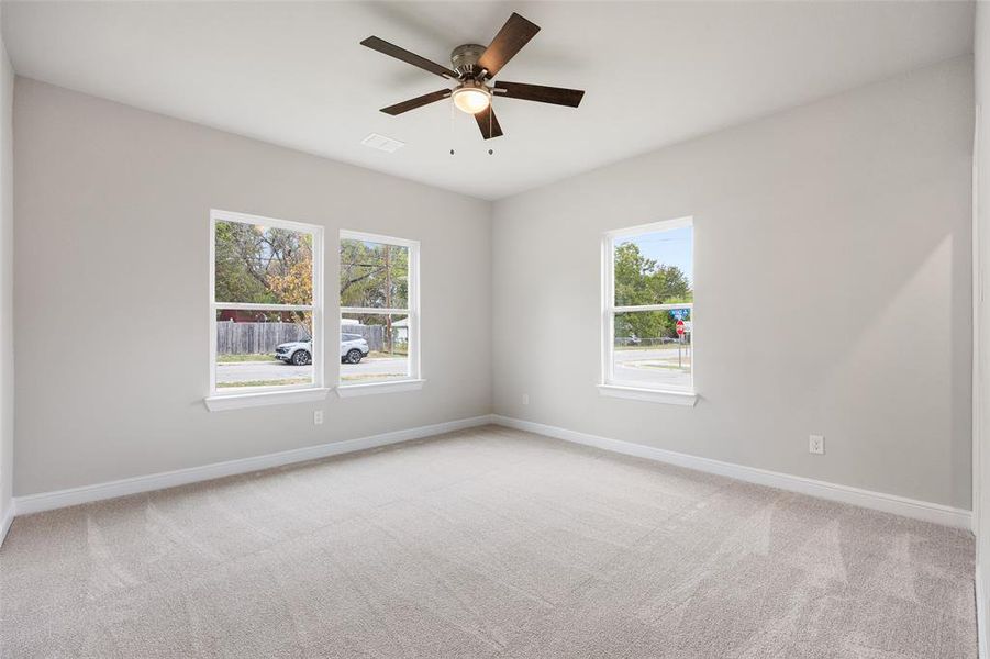 Spacious, unfurnished interior of a new home in , Fort Worth (Image 18).
