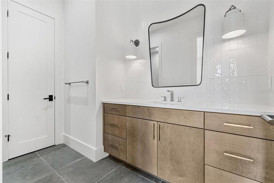 Furnished interior view inside a new home in , Tampa (Image 5).