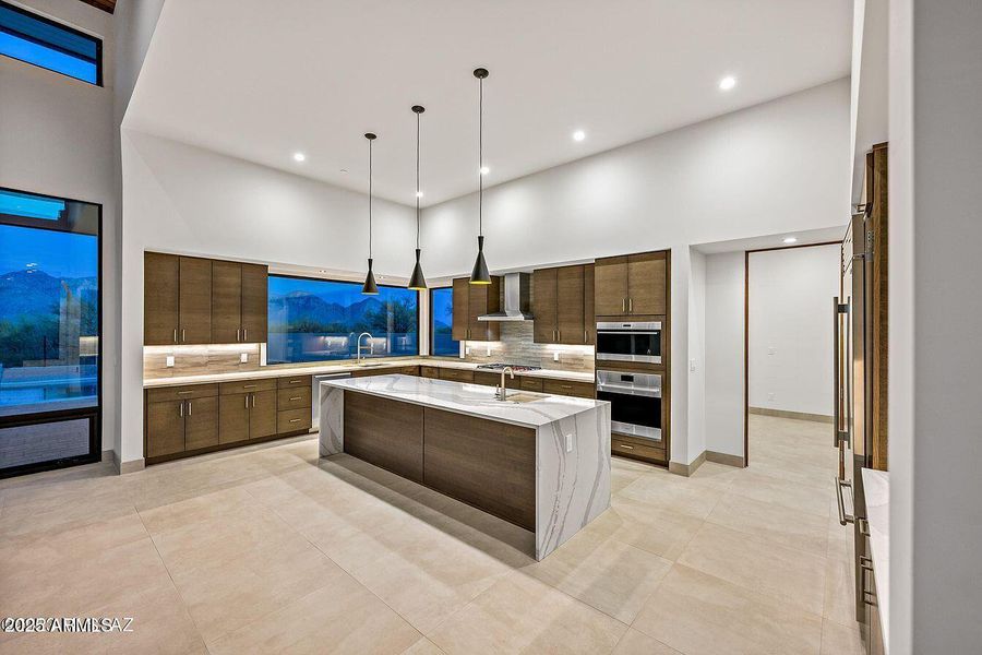 Desert Valley 3677 KITCHEN
