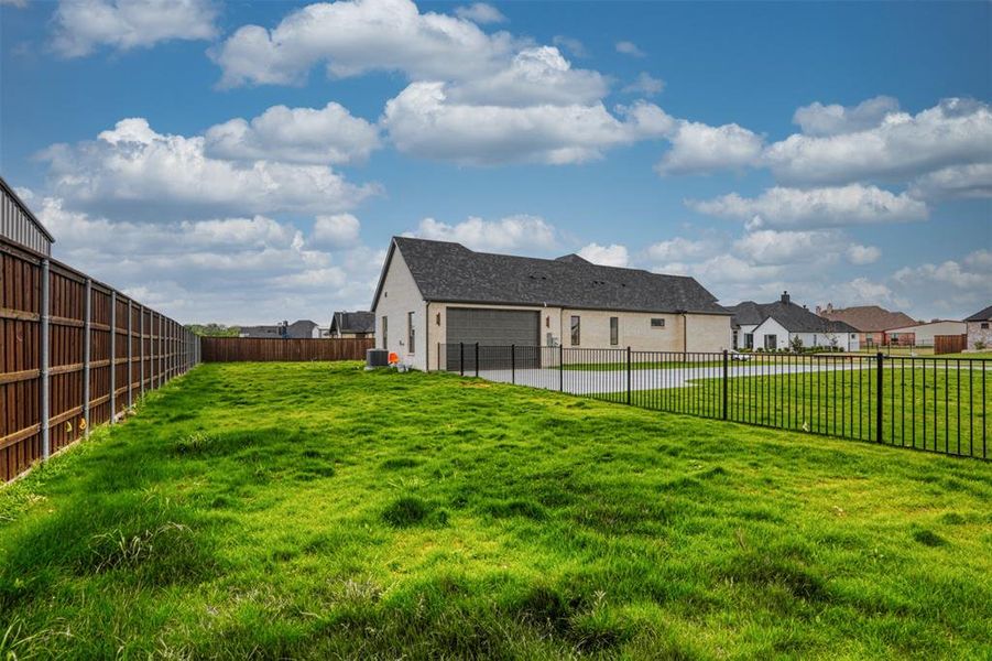 Exterior details and patio area of a home in , Caddo Mills (Image 27).