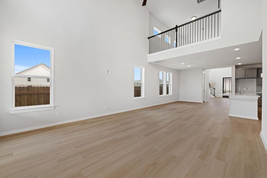 Spacious, unfurnished interior of a new home in Santa Rita Ranch, Liberty Hill (Image 16). Spacious, unfurnished interior of a new home in Santa Rita Ranch, Liberty Hill (Image 16).