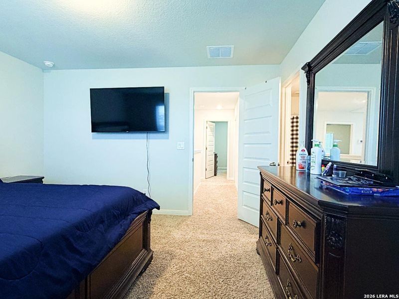 Furnished interior view inside a new home in Blue Ridge Ranch, San Antonio (Image 11).