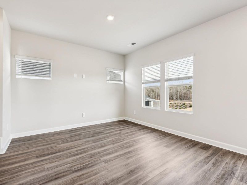Spacious, unfurnished interior of a new home in Harper Landing, Stanley (Image 19).