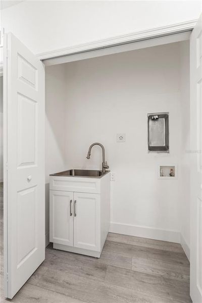 Furnished interior view inside a new home in , Clermont (Image 16).