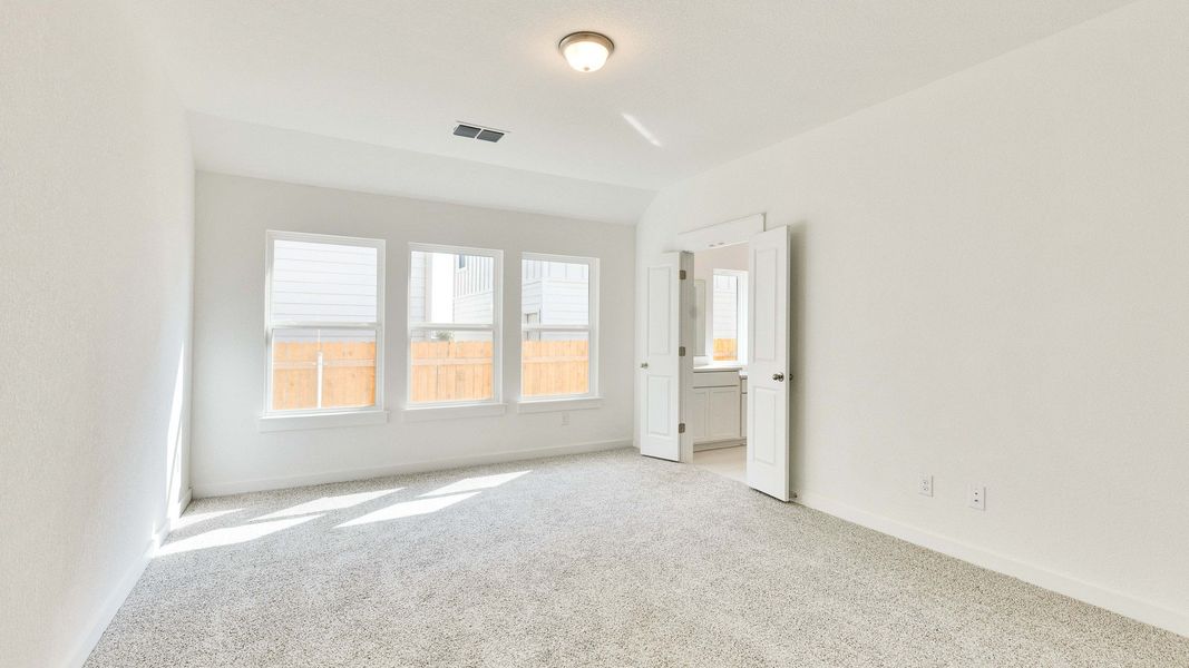 Furnished interior view inside a new home in Creeks Crossing, Elgin (Image 15).