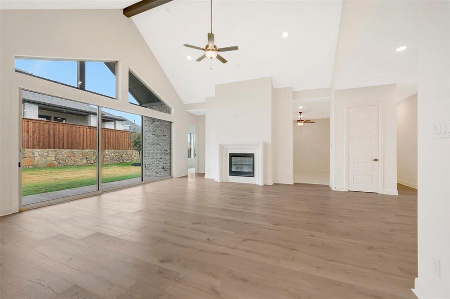 Spacious, unfurnished interior of a new home in Terraces – Estates, Rockwall (Image 22).