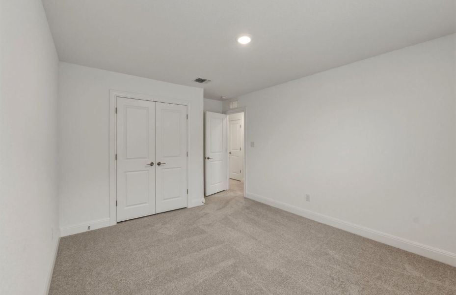 Spacious, unfurnished interior of a new home in Saddleback at Santa Rita Ranch, Liberty Hill (Image 51).