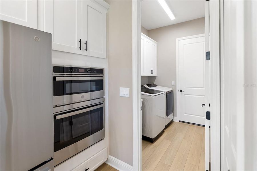 Furnished interior view inside a new home in Canoe Creek, Parrish (Image 12). Furnished interior view inside a new home in Canoe Creek, Parrish (Image 12).