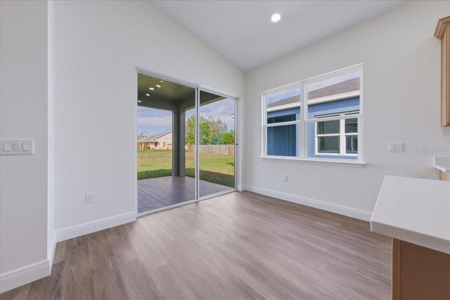 Spacious, unfurnished interior of a new home in , Orlando (Image 26).
