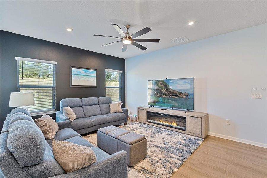 Furnished interior view inside a new home in , Minneola (Image 7).