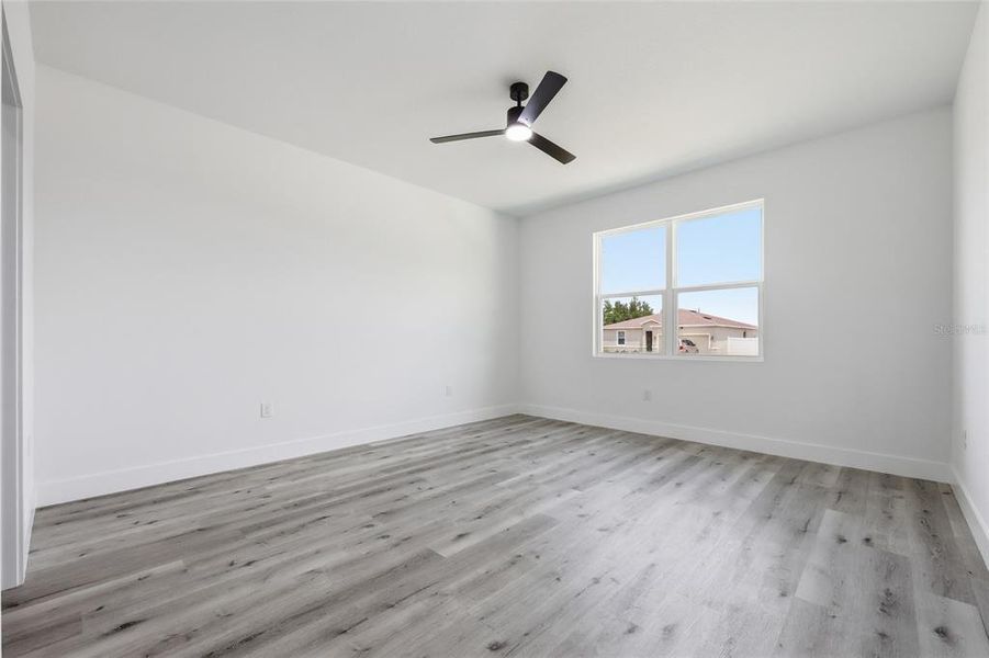 Spacious, unfurnished interior of a new home in , Kissimmee (Image 17).