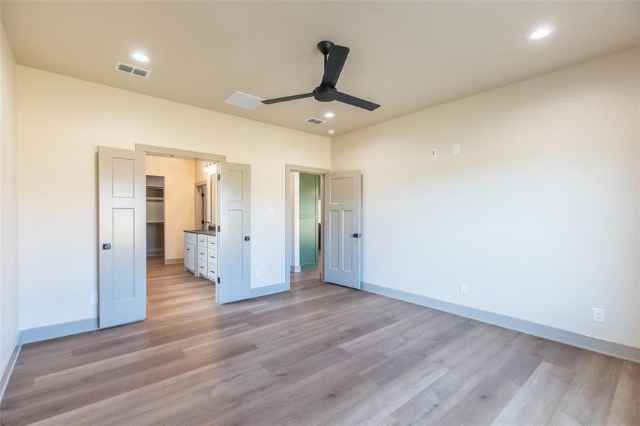 Spacious, unfurnished interior of a new home in , Abilene (Image 35).
