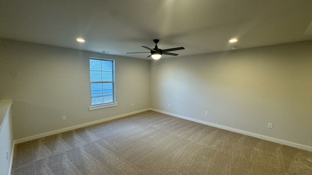 Spacious, unfurnished interior of a new home in The Greens at Legacy Townhomes, Springfield (Image 19).
