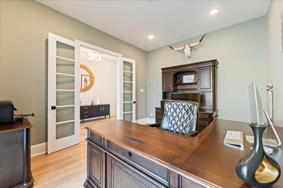 The private study offers a peaceful and sophisticated work-from-home environment with ample space for productivity, creativity, and comfort. Whether used as a home office, library, or flex space, this room provides versatility to fit your lifestyle.