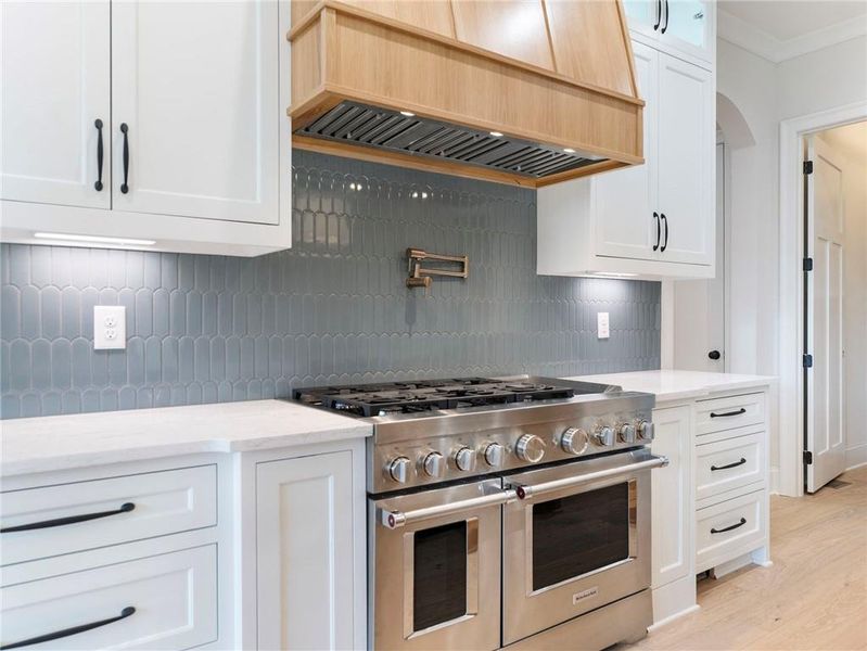 Furnished interior view inside a new home in , Buford (Image 14).