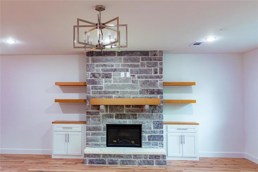 Image 34 of a home in .