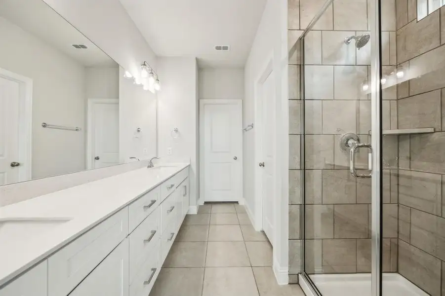 Furnished interior view inside a new home in Bellagio, Forney (Image 5).