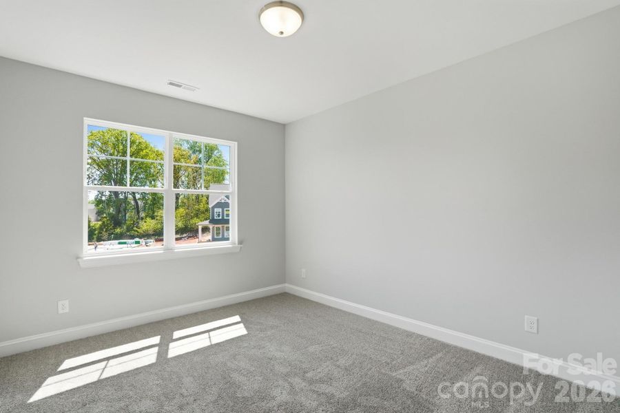 Spacious, unfurnished interior of a new home in Robinson Oaks, Gastonia (Image 18).