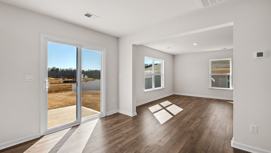 Representative unfurnished interior of a home built from the Shane by D.R. Horton in Lightwood Cottages, Moore (Image 24).