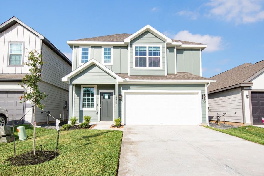 Front exterior of a new home in Bammel Oaks, Houston, TX, highlighting curb appeal (Image 1). Front exterior of a new home in Bammel Oaks, Houston, TX, highlighting curb appeal (Image 1).