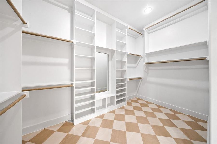 Spacious, unfurnished interior of a new home in , Fort Worth (Image 20).