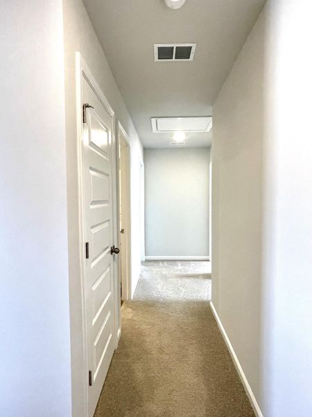 Spacious, unfurnished interior of a new home in Lindera Preserve at Cane Bay Plantation, Summerville (Image 13). Spacious, unfurnished interior of a new home in Lindera Preserve at Cane Bay Plantation, Summerville (Image 13).
