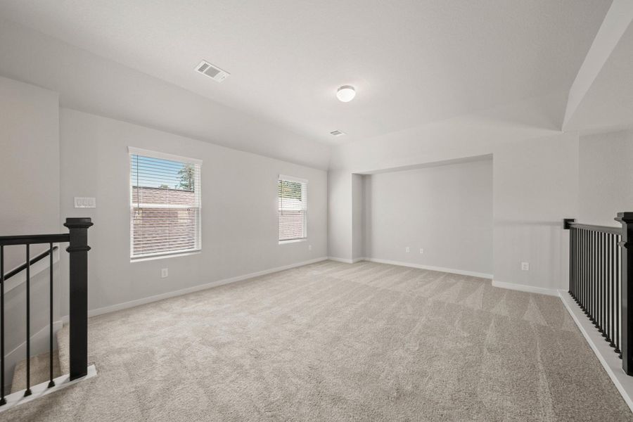 Spacious, unfurnished interior of a new home in Cypresswood Landing, Humble (Image 10).