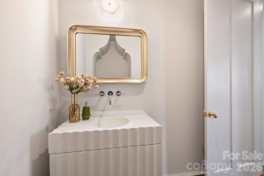 Image 37 of a home in .