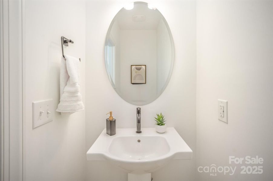 Image 22 of a home in .