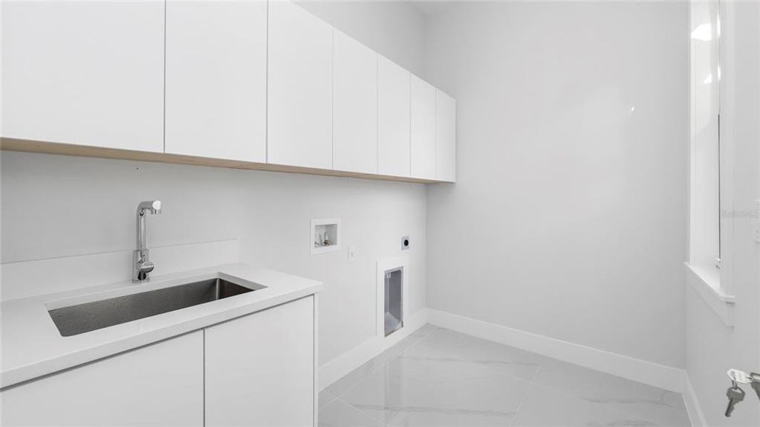 Image 50 of a home in .