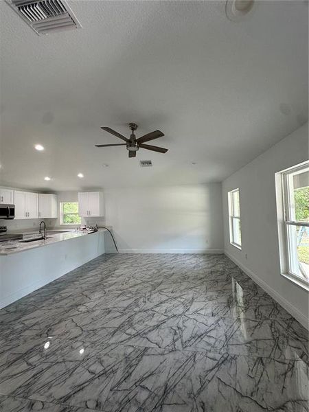 Image 11 of a home in . Image 11 of a home in .